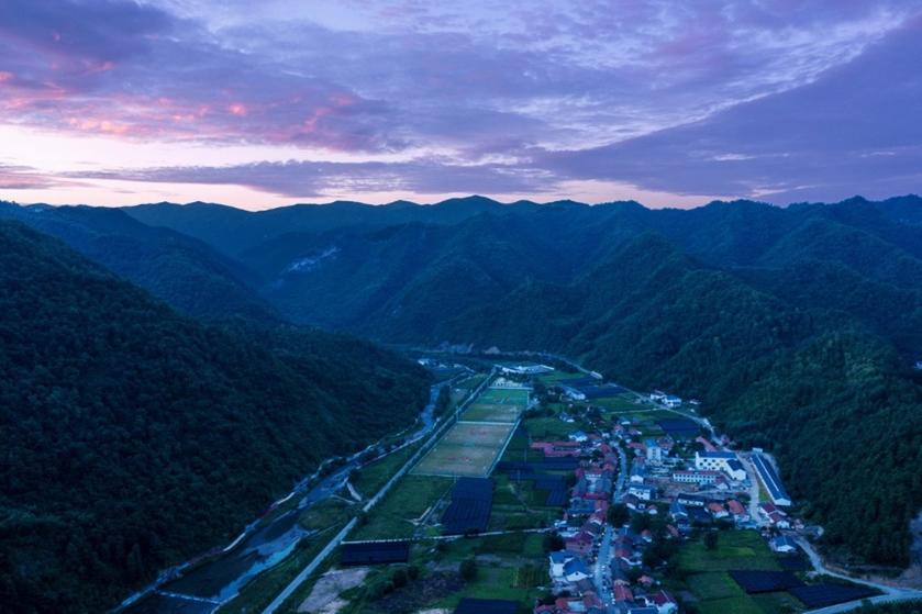 位于秦岭深山处的小山村,秦岭隐秘的山村