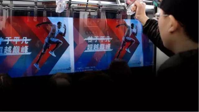 地铁隧道广告优缺点,地铁隧道里的广告是怎么实现的