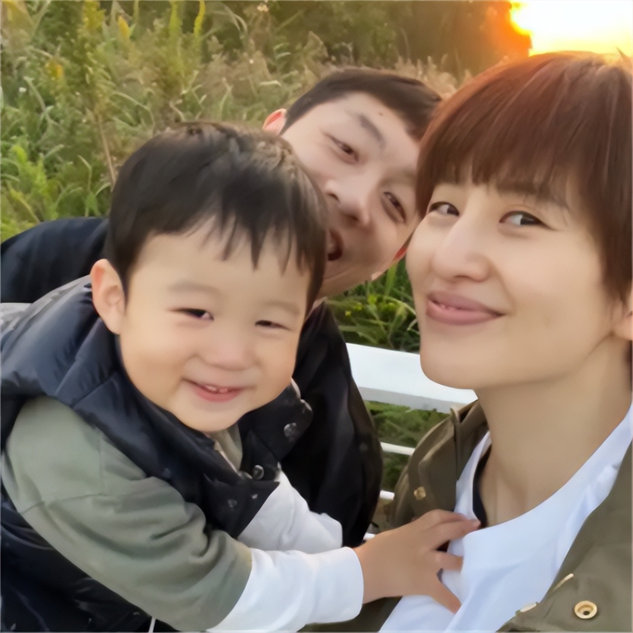 世界冠军许昕求婚现场,许昕乒乓球界的绯闻女友