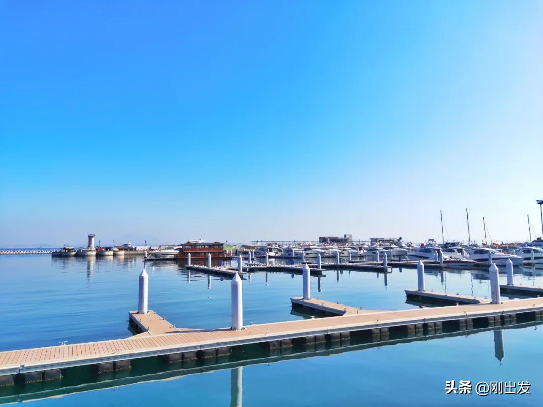 大连喷泉广场东港附近景点,大连东港音乐喷泉广场全景