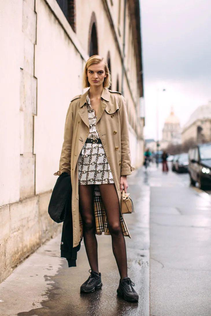 黑丝加什么运动鞋好看,黑丝配运动鞋穿搭40万赞