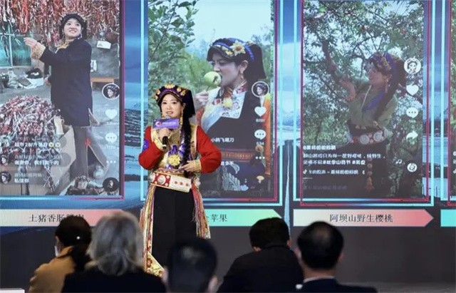 四川姑娘放弃高薪坚守大山,四川女孩嫁藏族小伙放弃百万年薪