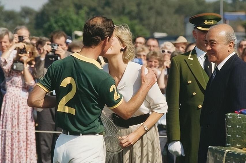 多迪和戴安娜的关系,多迪和戴安娜年龄