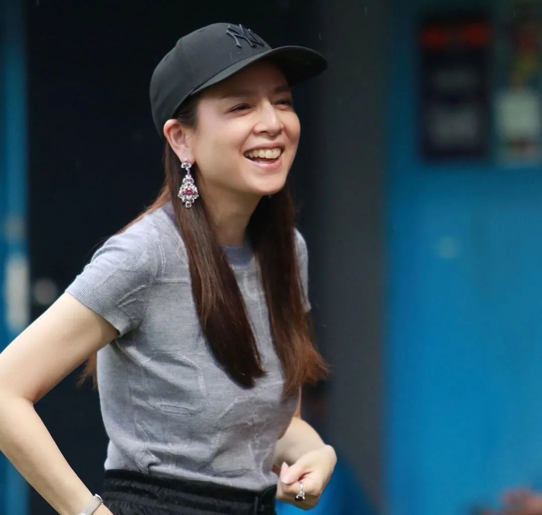 56岁泰国名媛,55岁泰国名媛