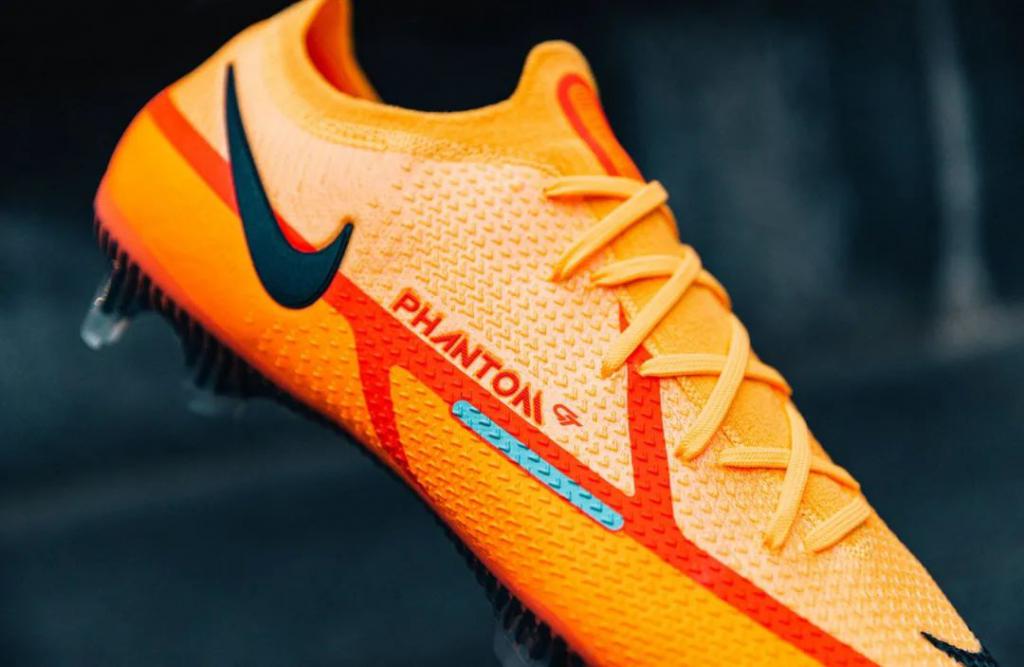 nikephantomgt足球鞋实物曝光,耐克phantomvision足球鞋