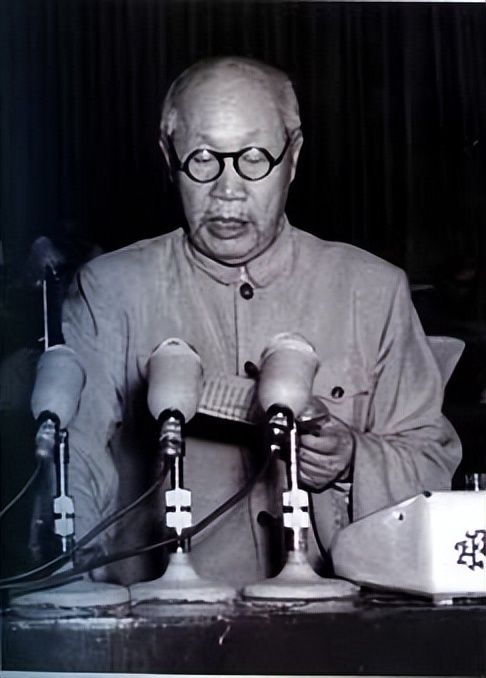 拿着国民*党**的钱，为*产党共**招兵买马，红色特工郭汝瑰到底有多牛？