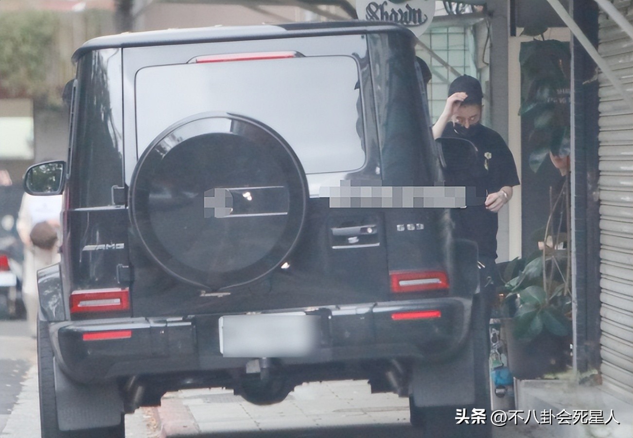 张默和房祖名被抓的时间,张默和房祖名关系好吗