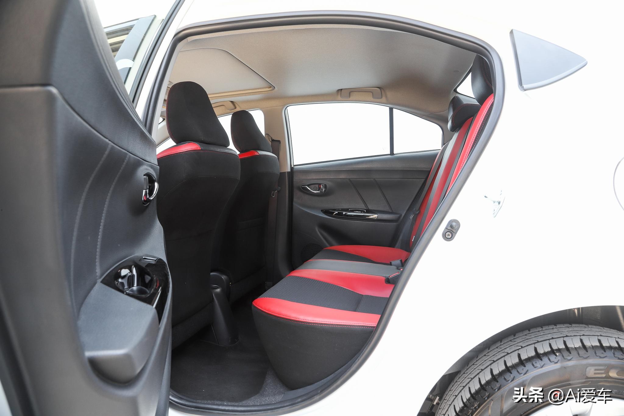 丰田最小型省油车二手车,丰田最便宜2.5自吸车型