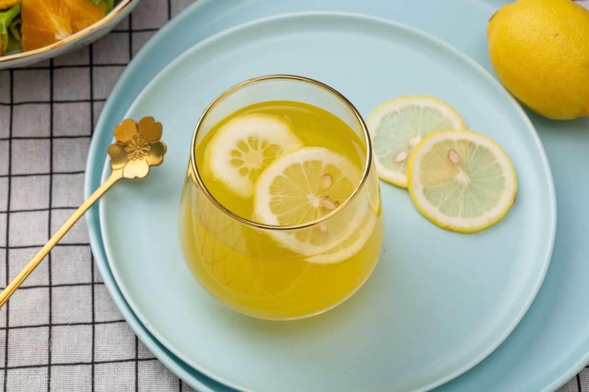 电解质水家里没有蜂蜜怎么做,买不到海盐水如何制作