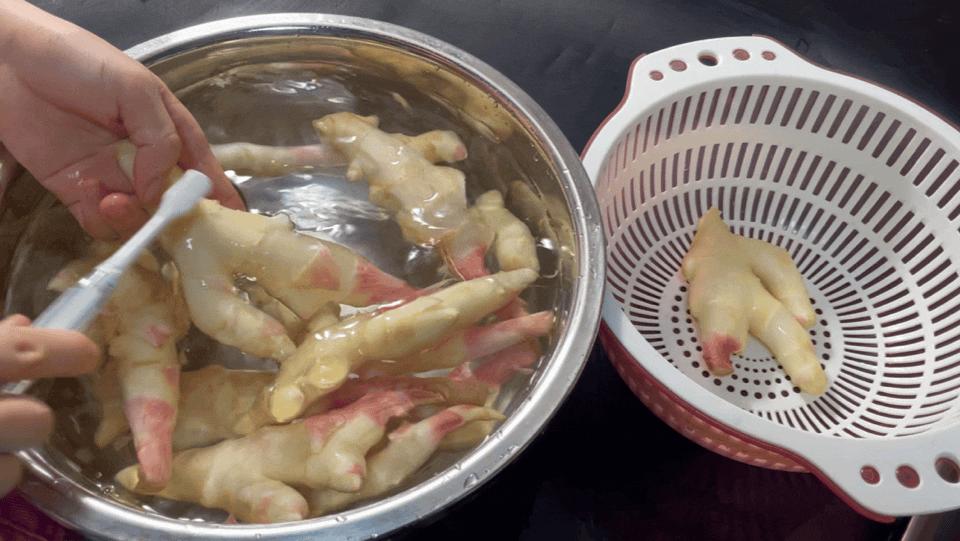 三伏天吃醋泡姜做法,老奶奶泡糖醋仔姜的腌制方法