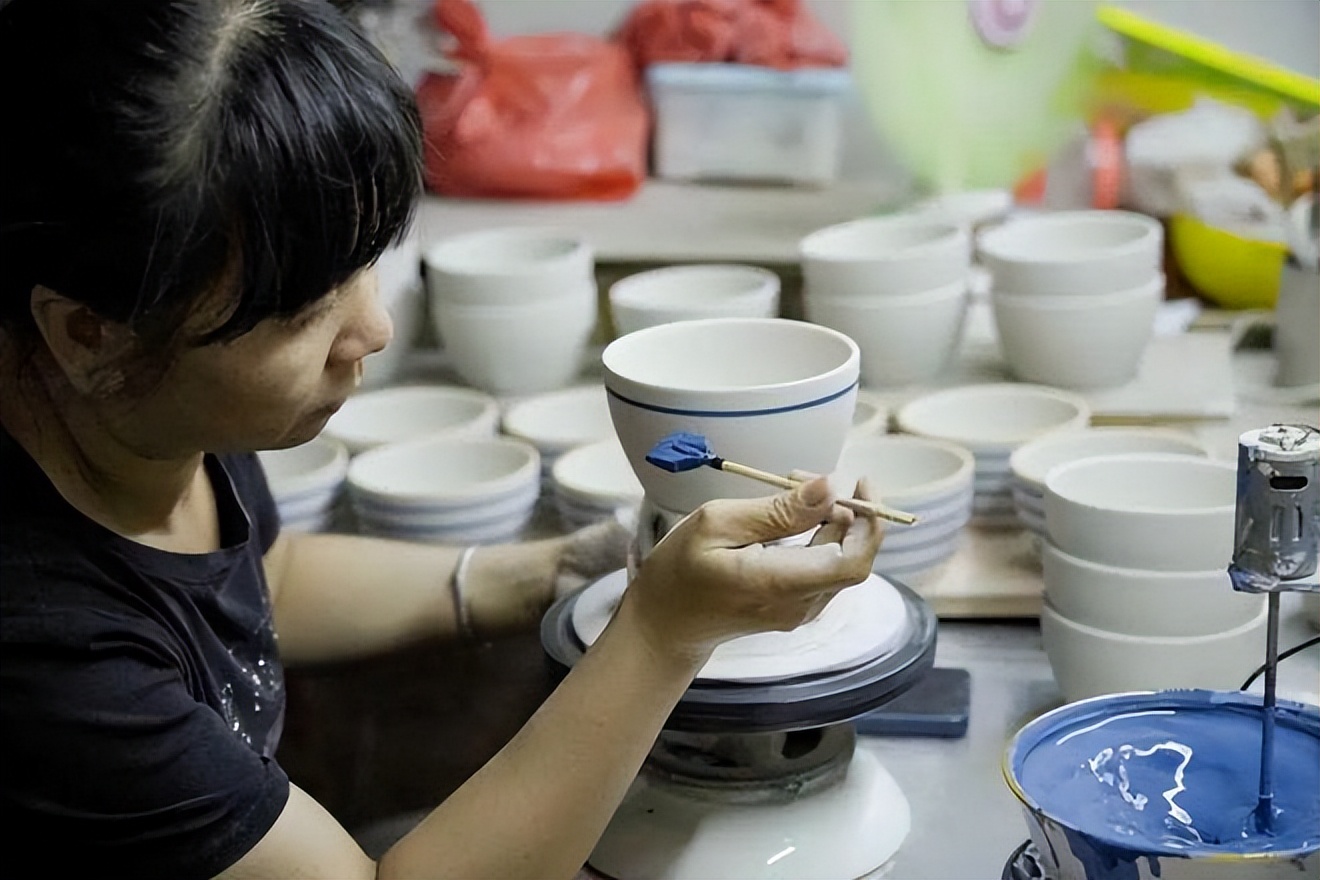 乡镇爆款,谁在打造抖音红人原版