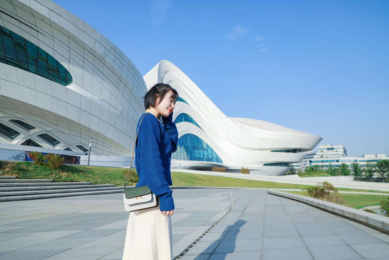 长沙梅溪湖文化艺术中心俯瞰,实拍长沙梅溪湖国际文化艺术中心