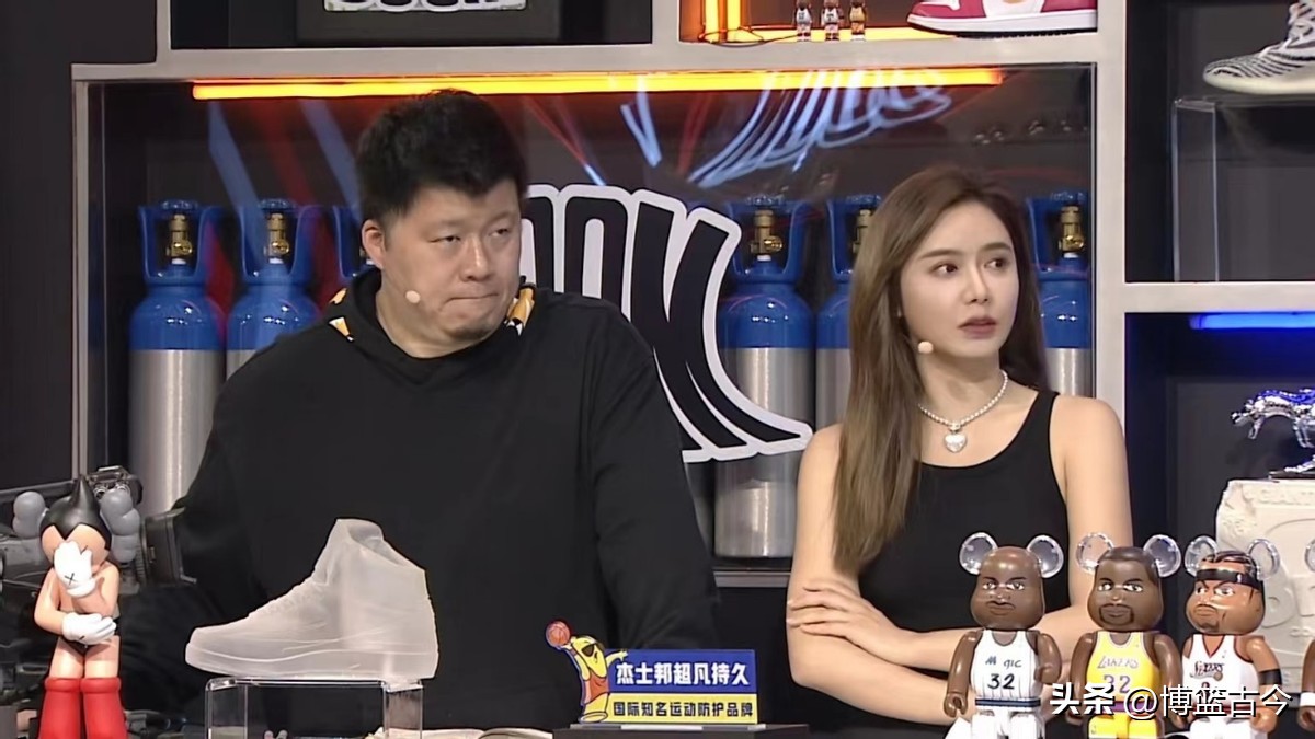 体育赛事直播的科技与狠活：画质码率偷偷降低，植入广告无法回避