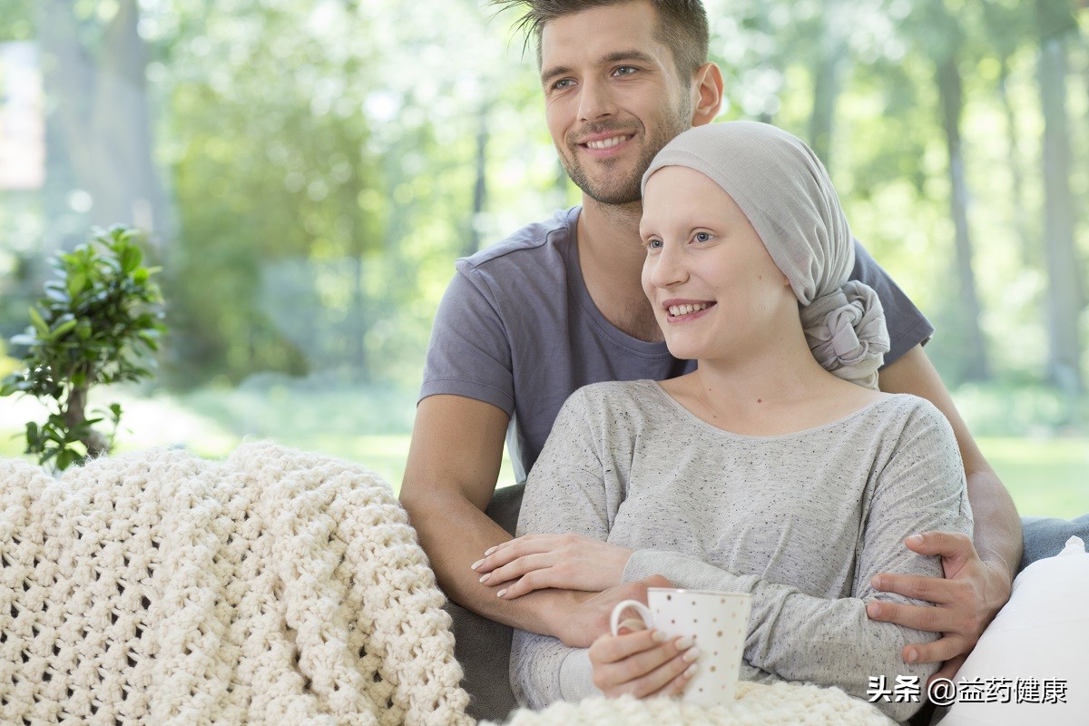 卵巢癌6次化疗停止后多久会复发,卵巢癌复发转移到盆腔还能活多久