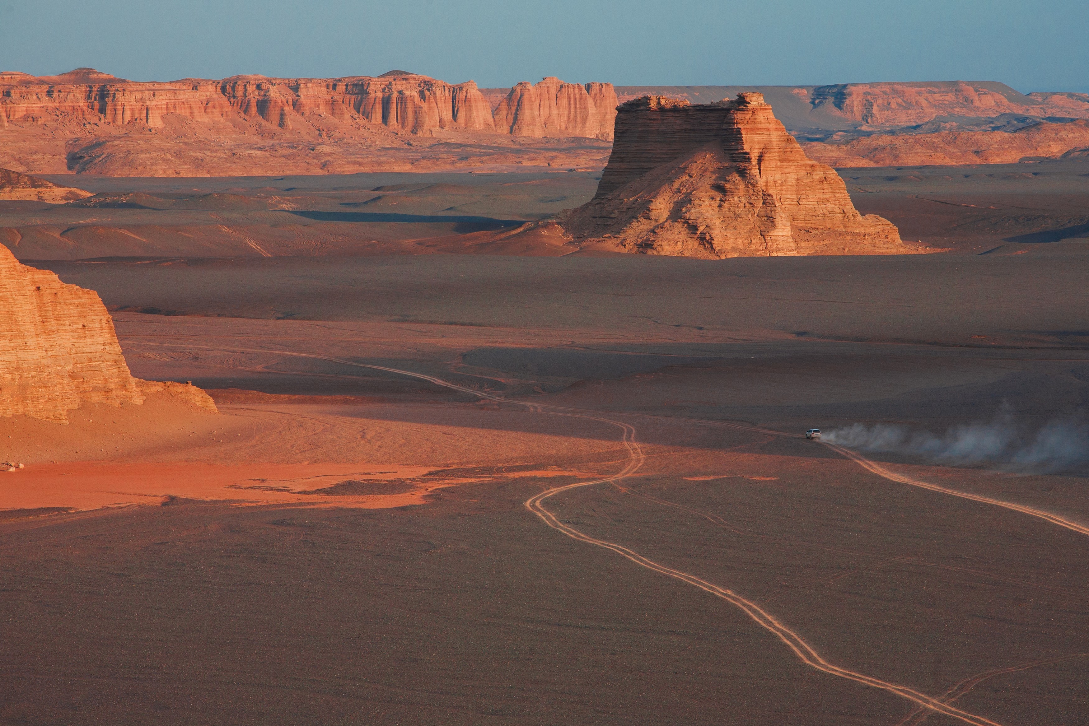 *疆新**4亿年前的“死海”正在复活，这里面的水又是从哪儿来的呢？