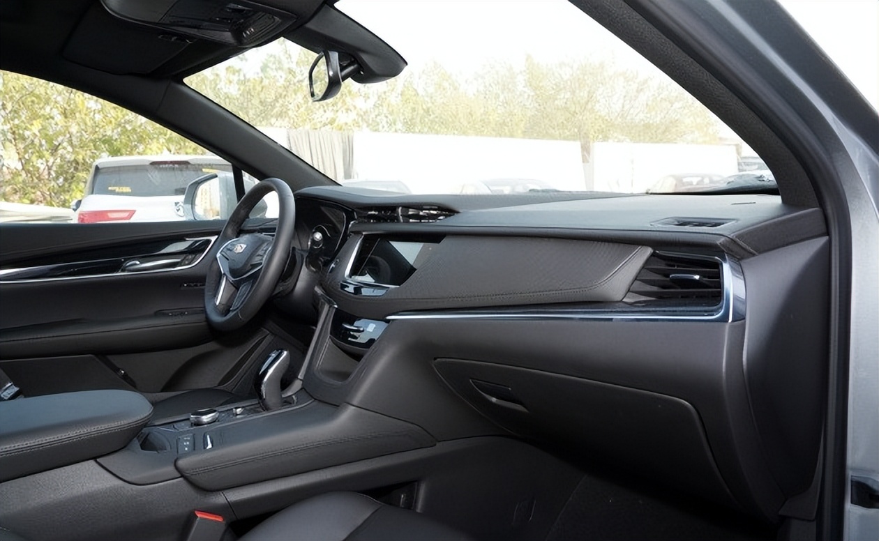 凯迪拉克xt6和xt5哪个性价比高,凯迪拉克ct5和xt5哪个性价比高