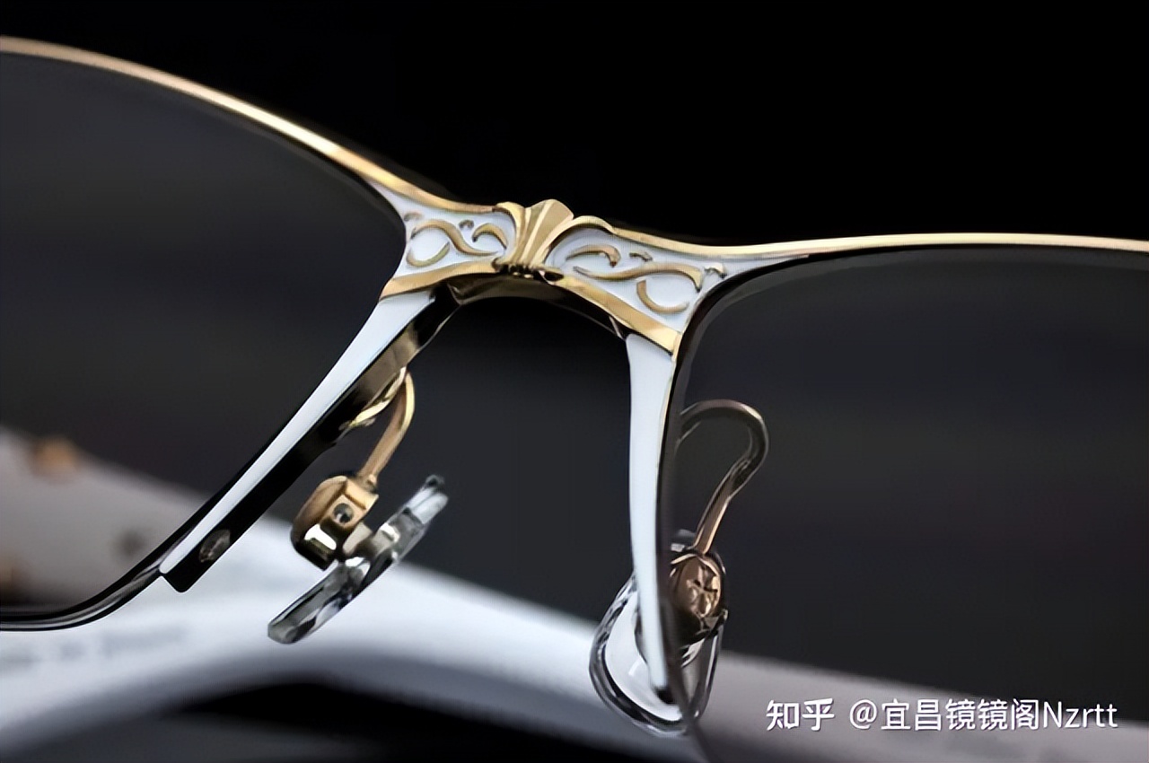 Arossvy眼镜—精雕细琢的日本银饰之王