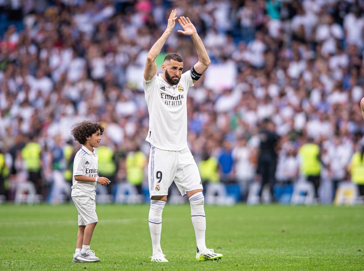 卡里姆本泽马加盟皇马,卡里姆本泽马将重返伯纳乌