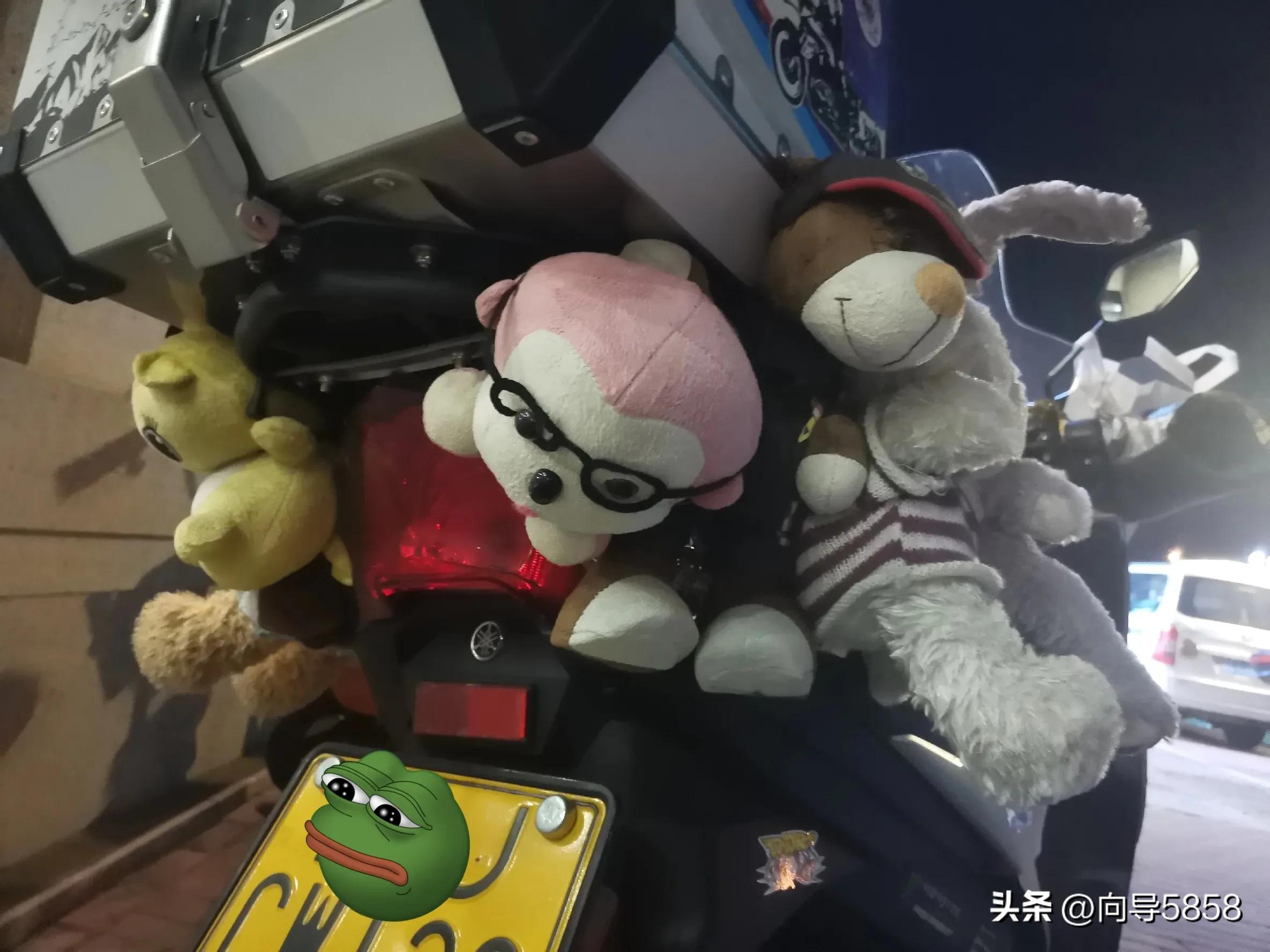 昨晚巧遇一位头脑活络的小哥，在内卷的大环境下，他这样赚钱！