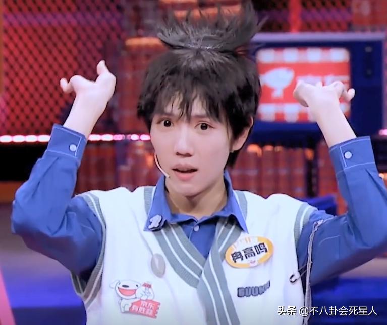 刘晓庆戴头套,刘晓庆戴假发吗