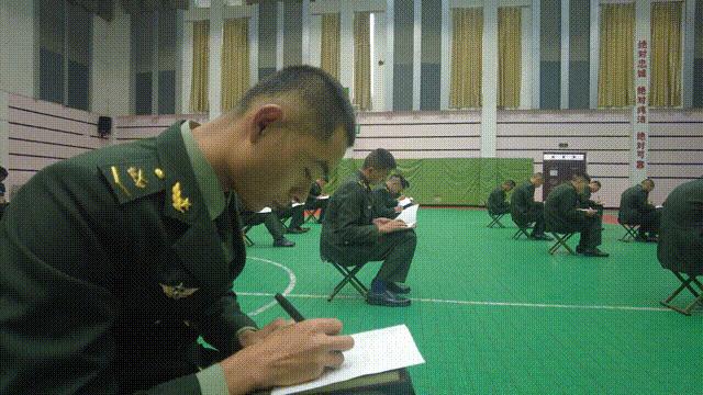 学习二十大，军营沐*党**辉