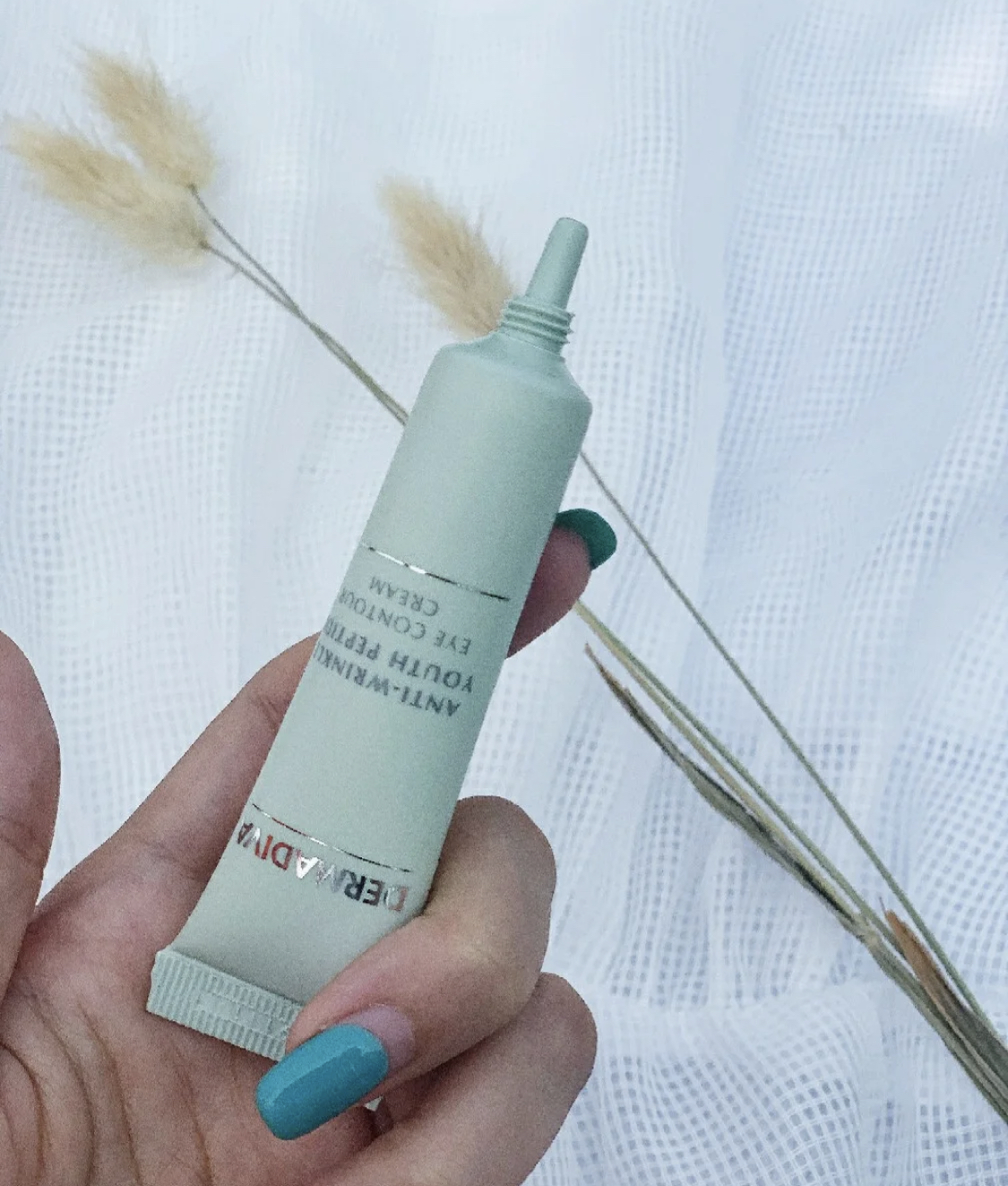 推荐一款18岁以下平价熬夜眼霜吧,30+抗老淡纹平价眼霜推荐