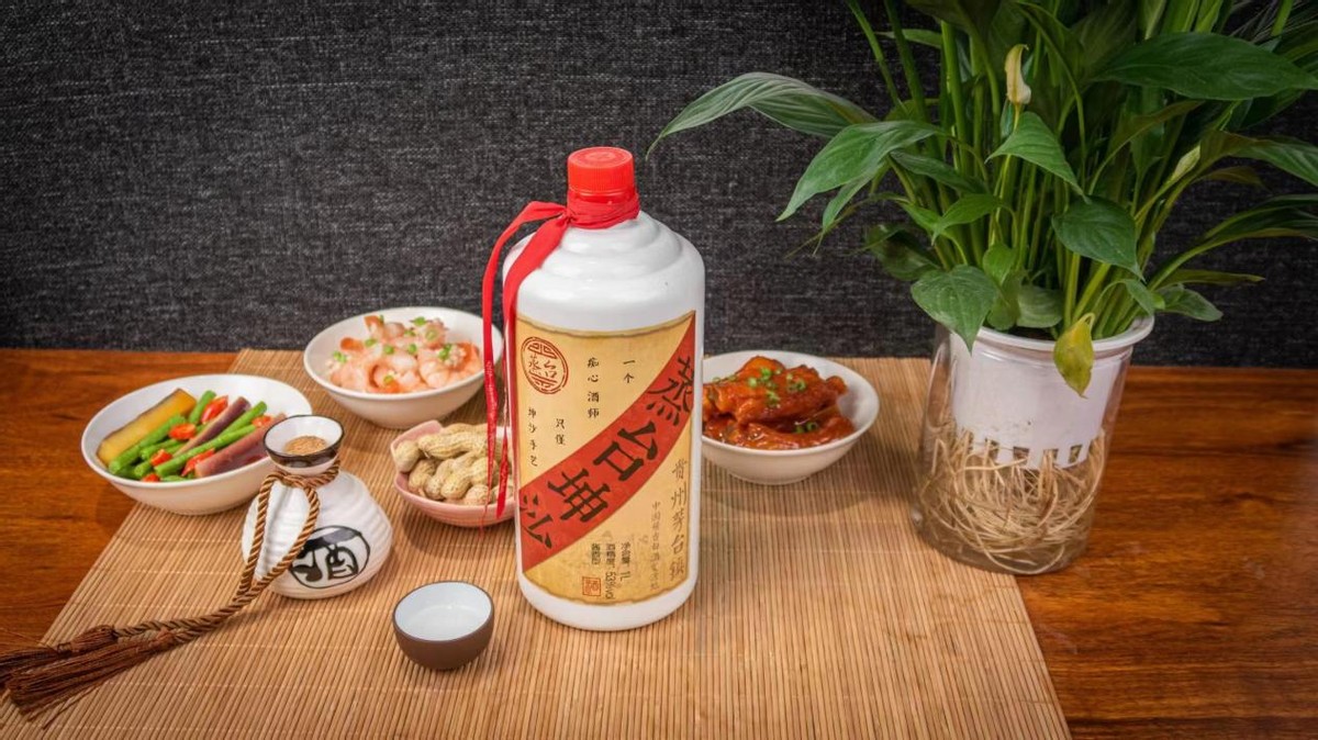 白酒怎么辨别真假老酒,白酒怎么辨别真假茅台酒