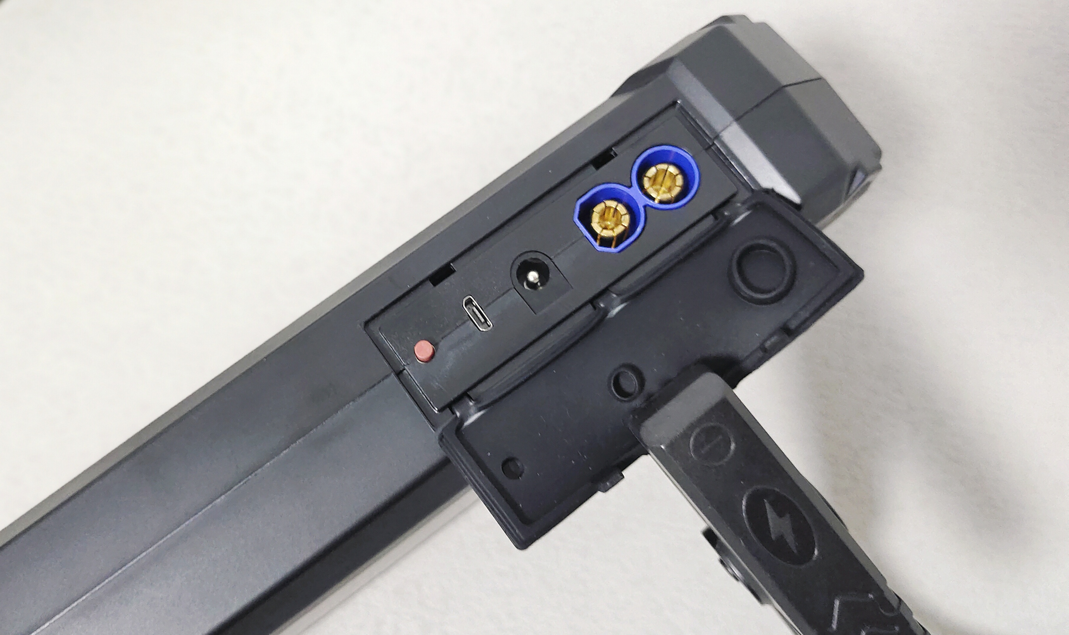 汽车超级电容电源的优缺点,autowit汽车应急电源评测