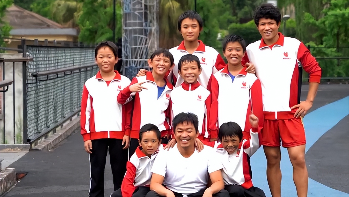 八角笼中的王宝强到底有多强,八角笼中王宝强几个动容的镜头