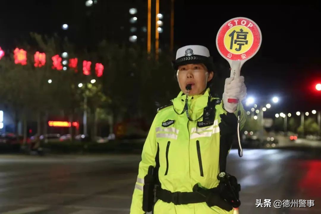 女交警的心酸经历,女交警真实的日常