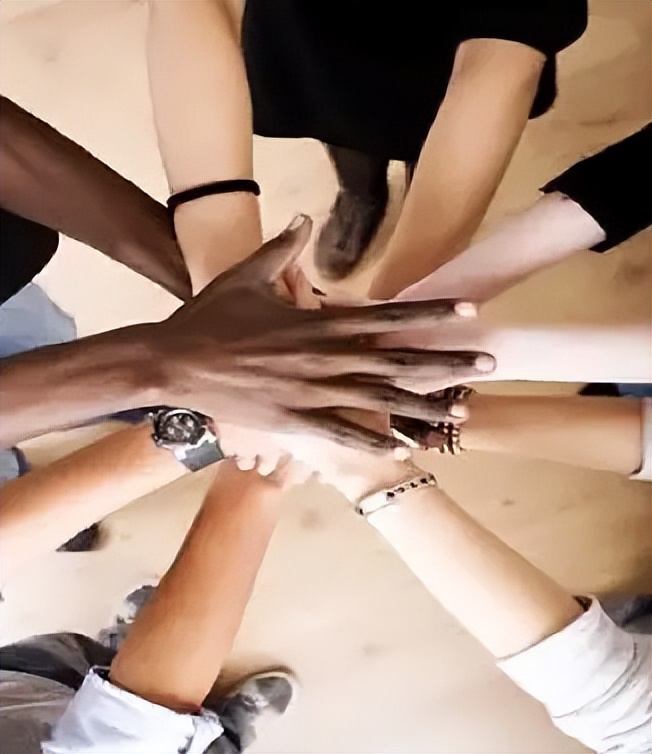 我们需要思考如何从创意变成现实,适当的创意会给你生活增添精彩