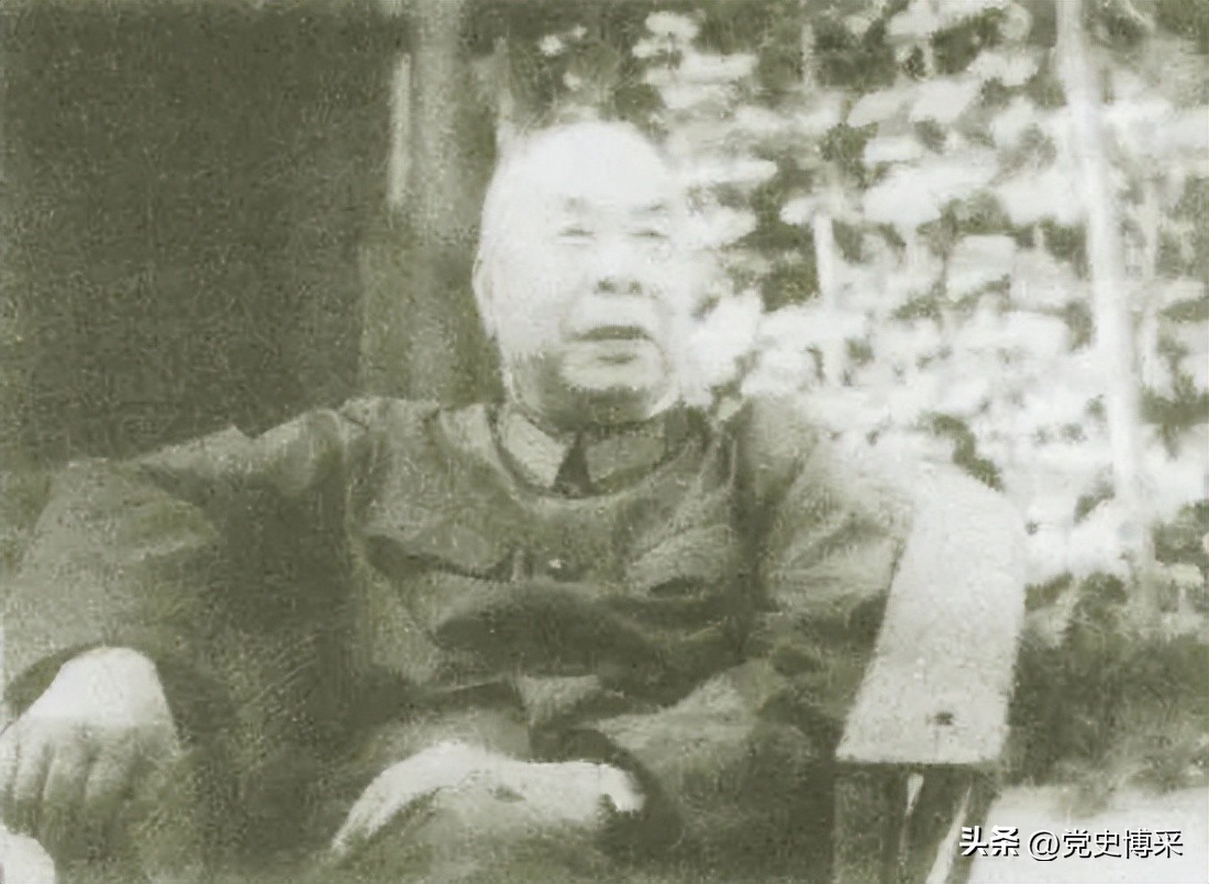 陈奇涵：革命资历堪比元帅的开国上将，毛主席称他是赣南农*运民**动的一面旗帜，大授衔时自报“中将”