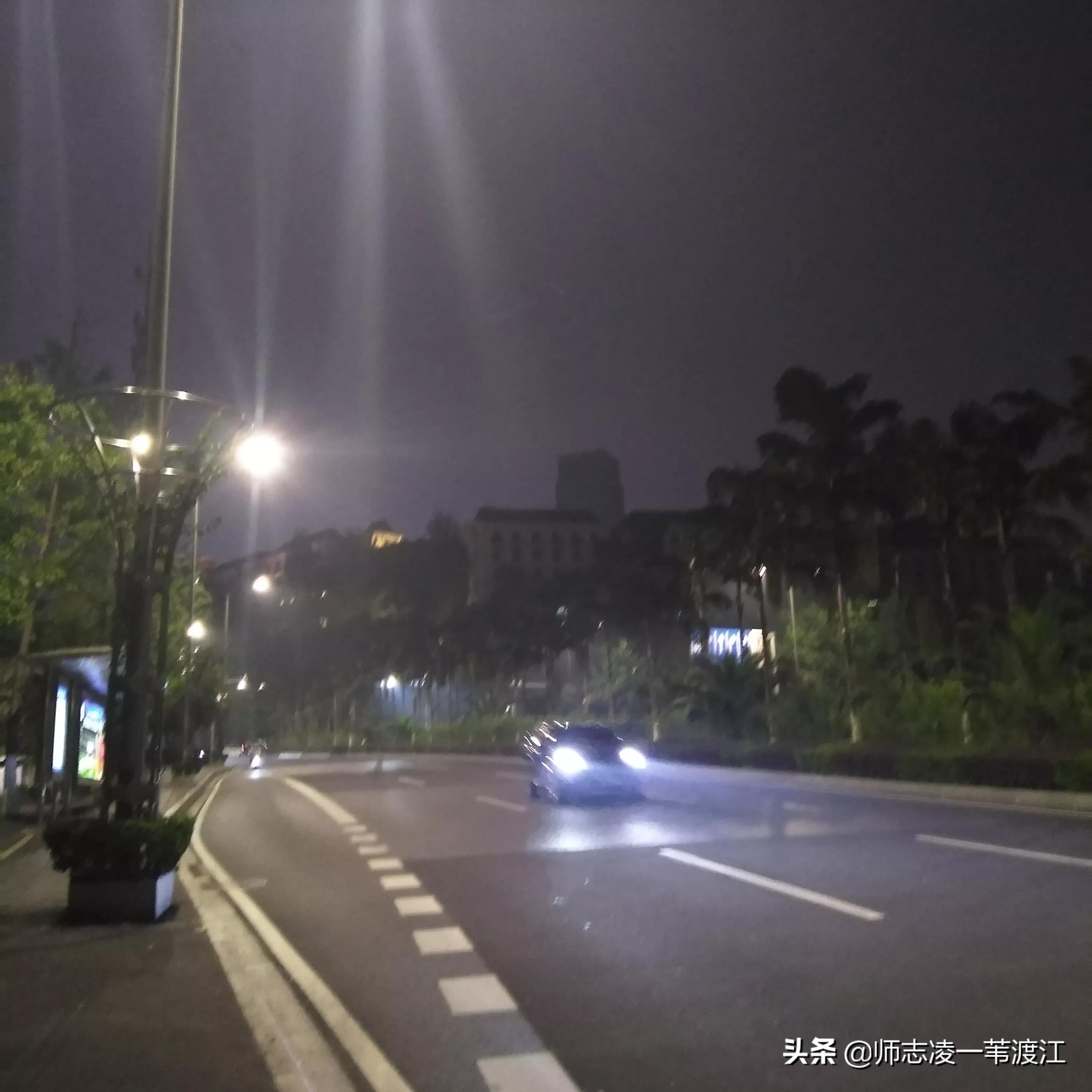 向神灵许愿,向神灵求救