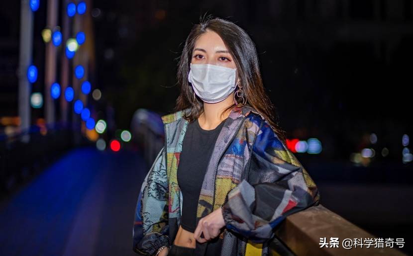 大量荷兰女孩来我国上海，表面上是来旅游，实际上是为了做代购