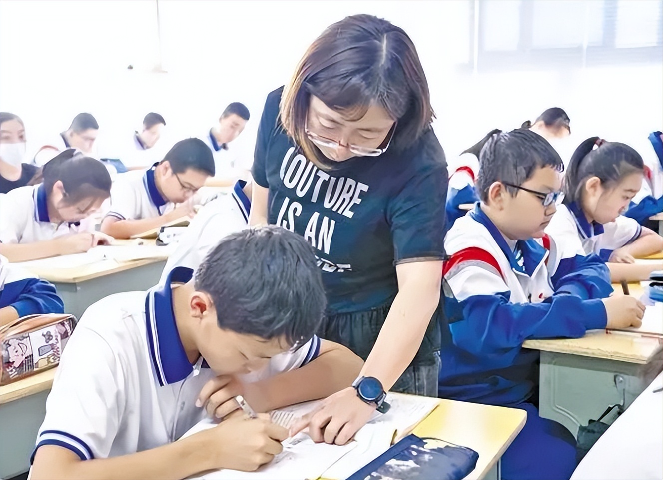 2018年教师涨工资还有希望吗,这三类教师将涨工资