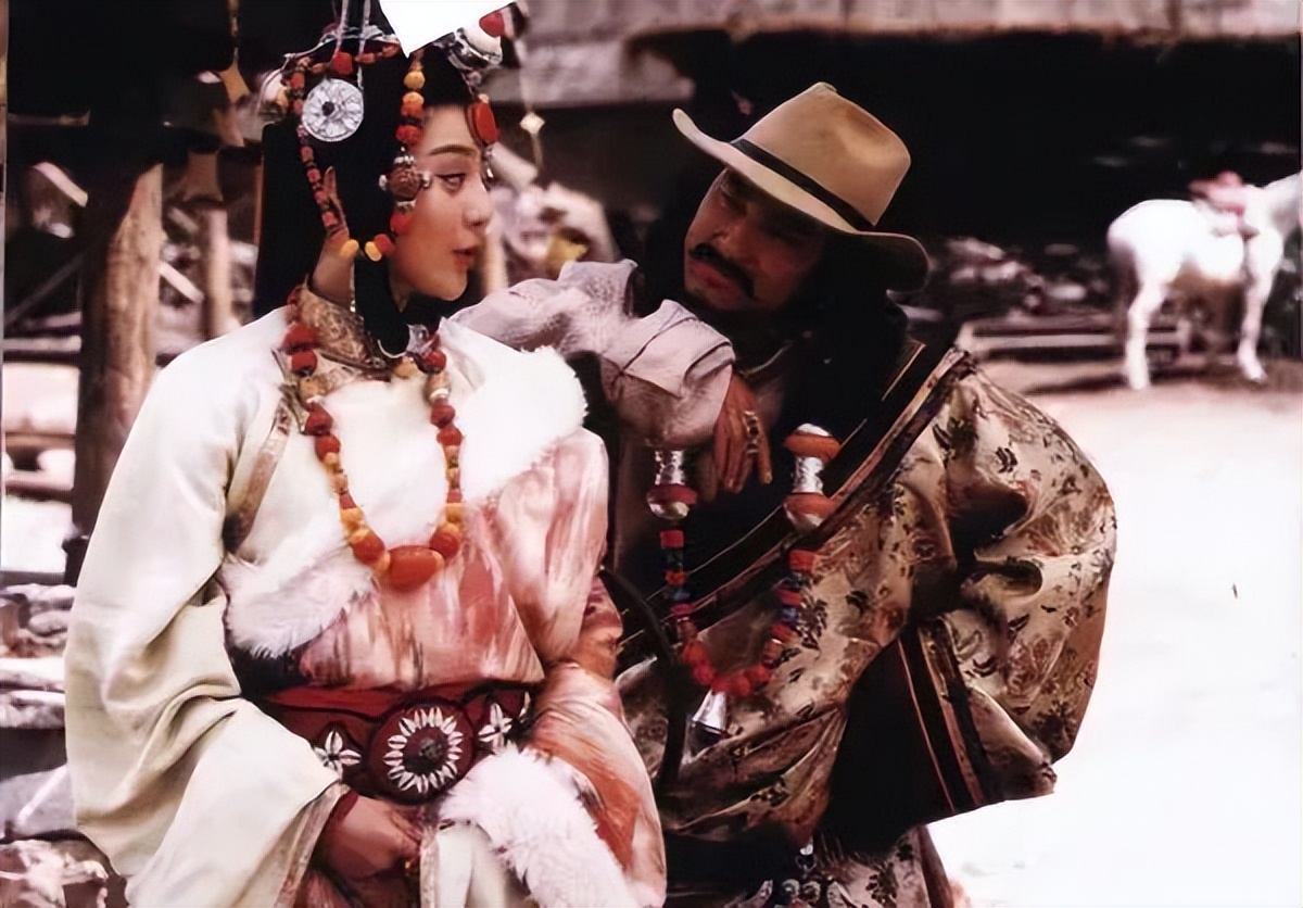 一个人最聪明的活法装傻,一个人的最聪明的活法