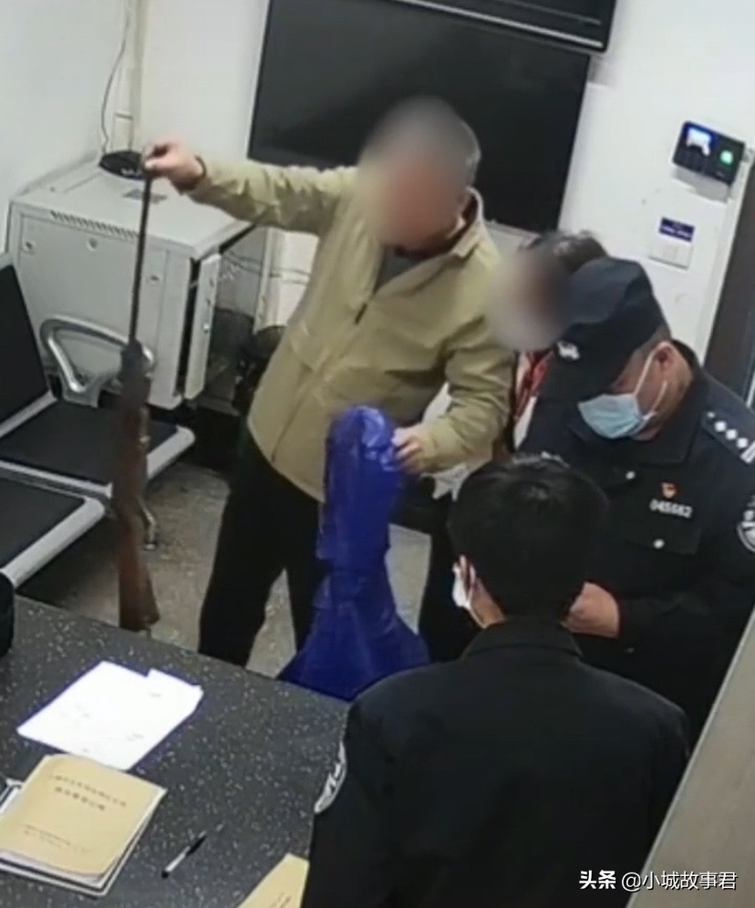 搬家发现老物件值多少钱,搬家发现前男友2000现金