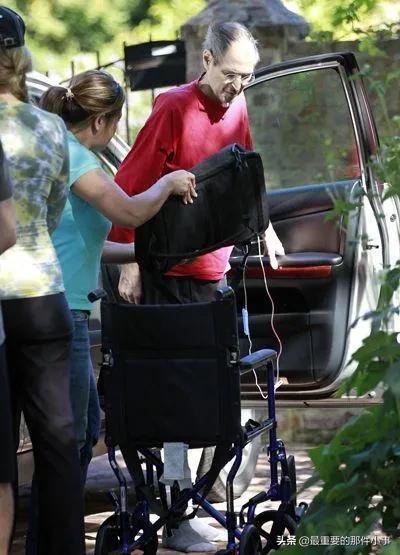 史蒂夫死亡事件,史蒂夫乔布斯是怎么去世的