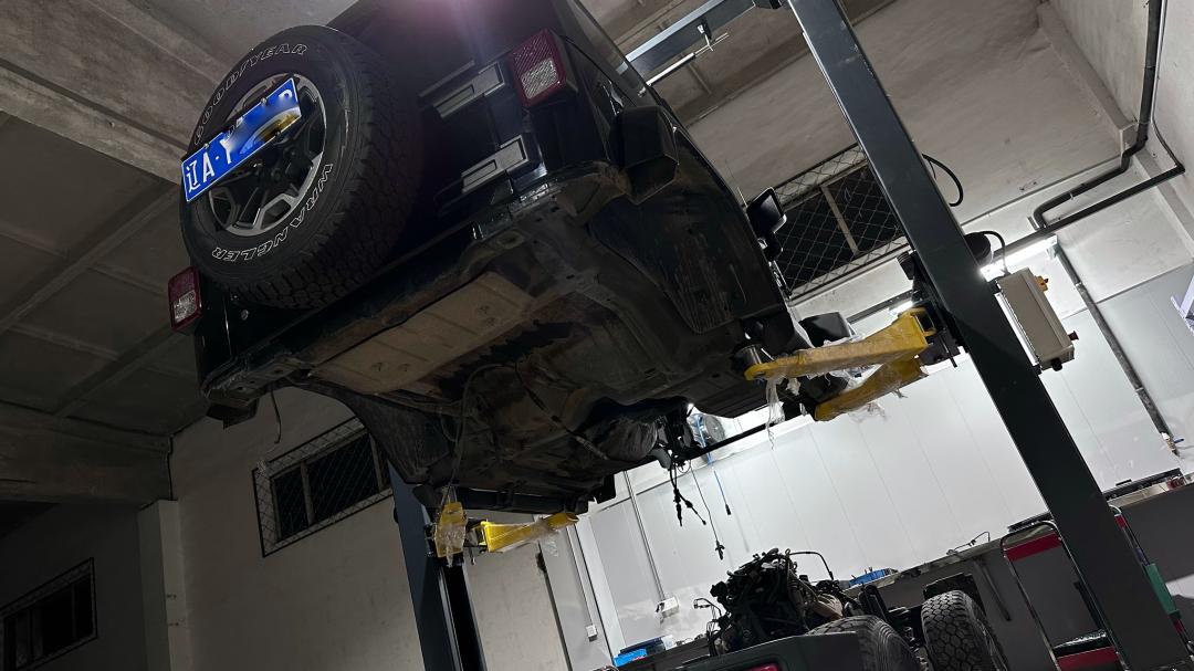 报废2.0t牧马人翻新,老款牧马人翻新大整备