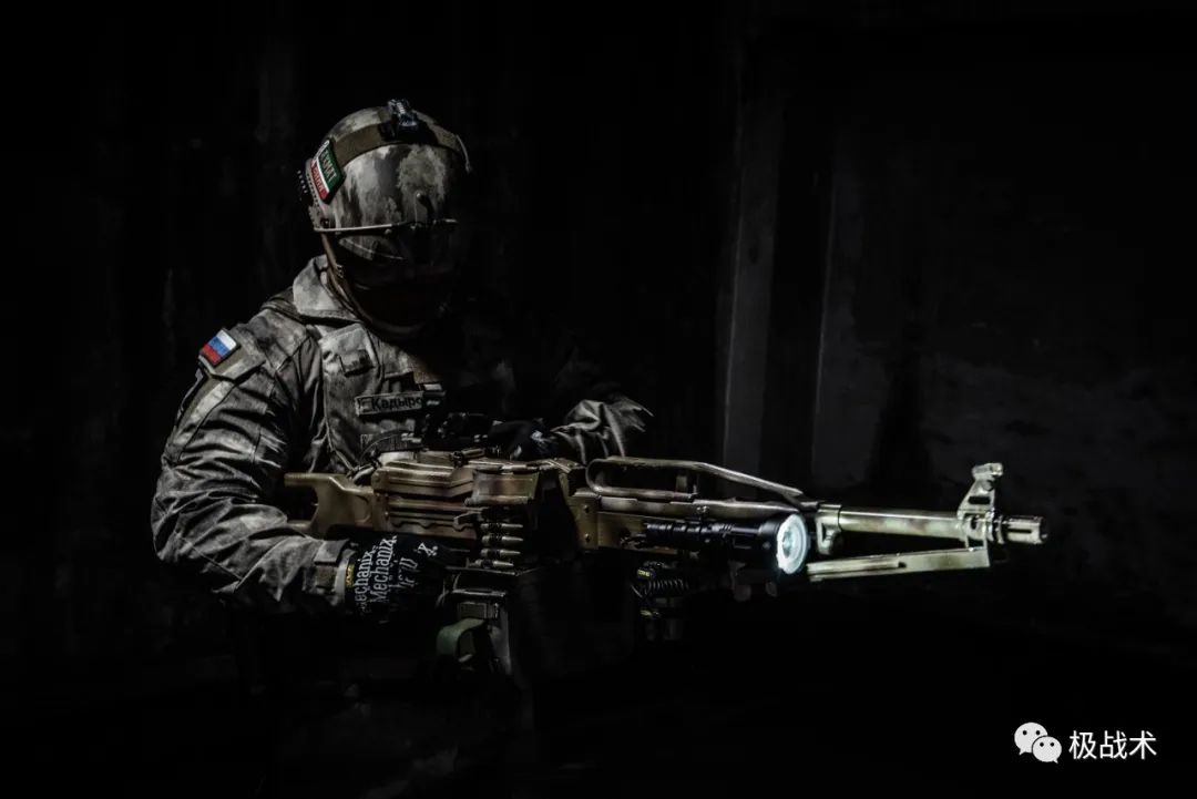 奈特科尔p35i手电筒夜间实测,奈特科尔p35i有升级版没