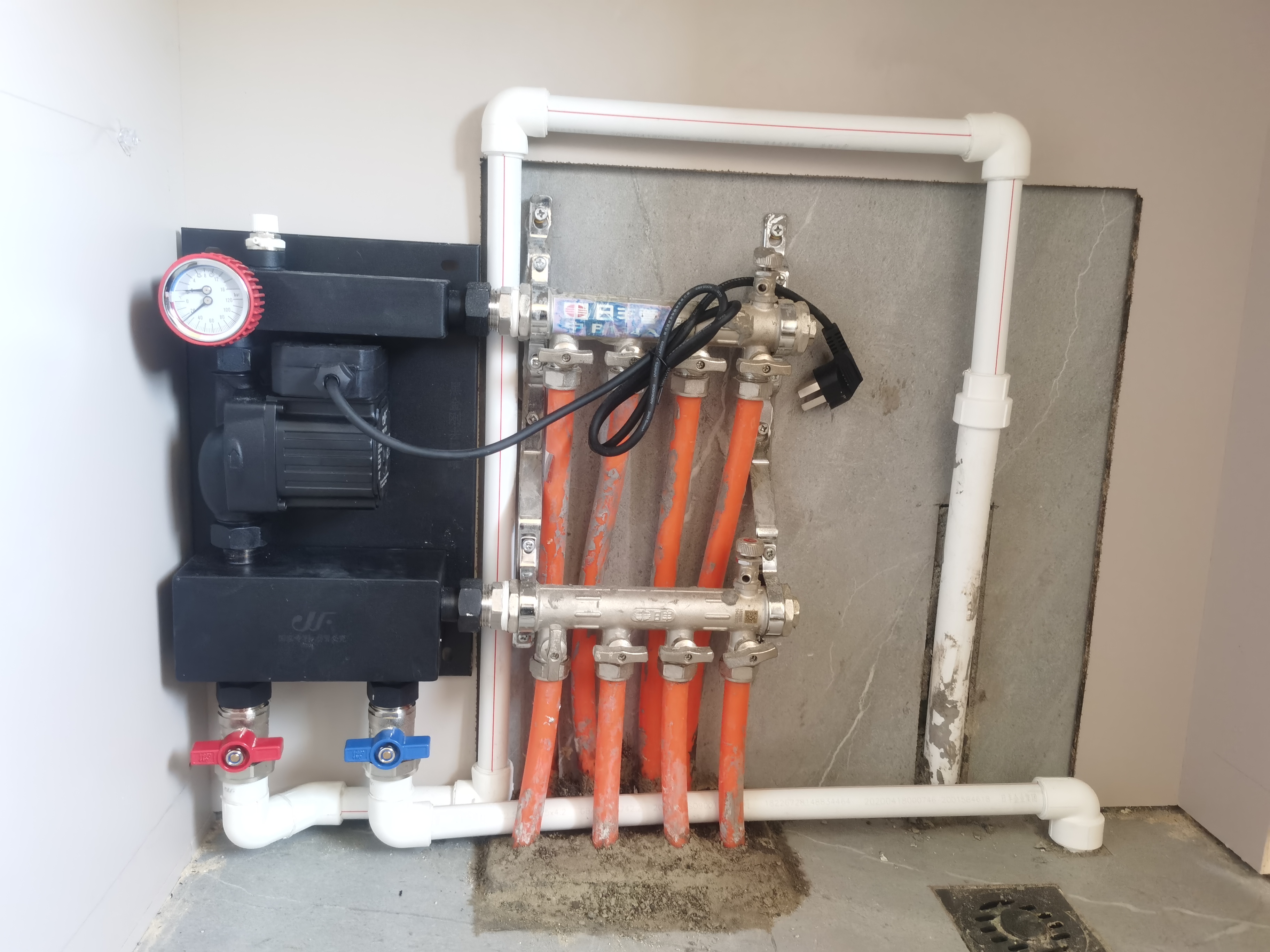 耦合罐供暖系统,燃气壁挂炉地暖安装耦合罐的利弊