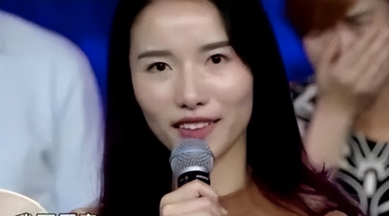 养父母靠煤气养大女儿20年后寻亲,养父扛煤气罐供女孩读到博士