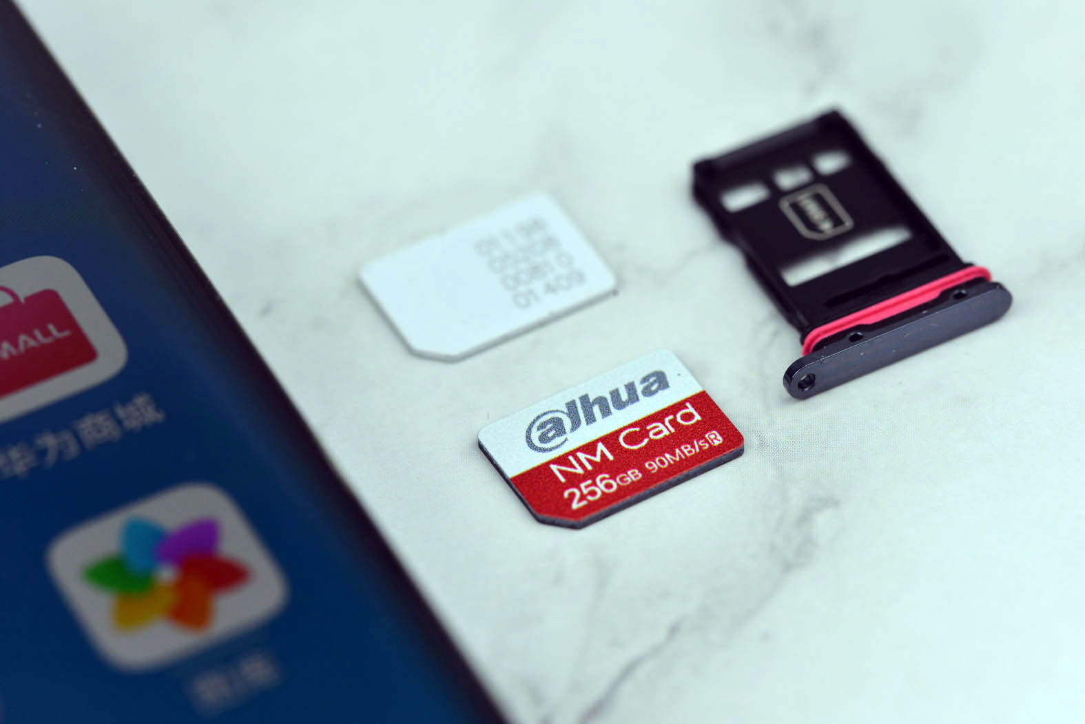 华为手机内存不够可以换内存卡吗,华为手机内存不足加nm卡行吗