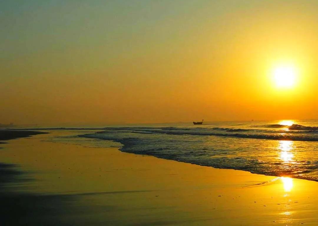 徜徉在浩瀚的海洋中,领略北部湾