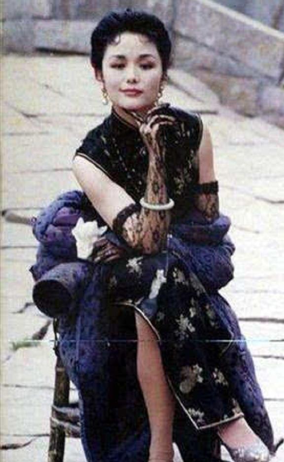 80年代美女明星廖学秋近照曝光,女演员廖学秋青年照片