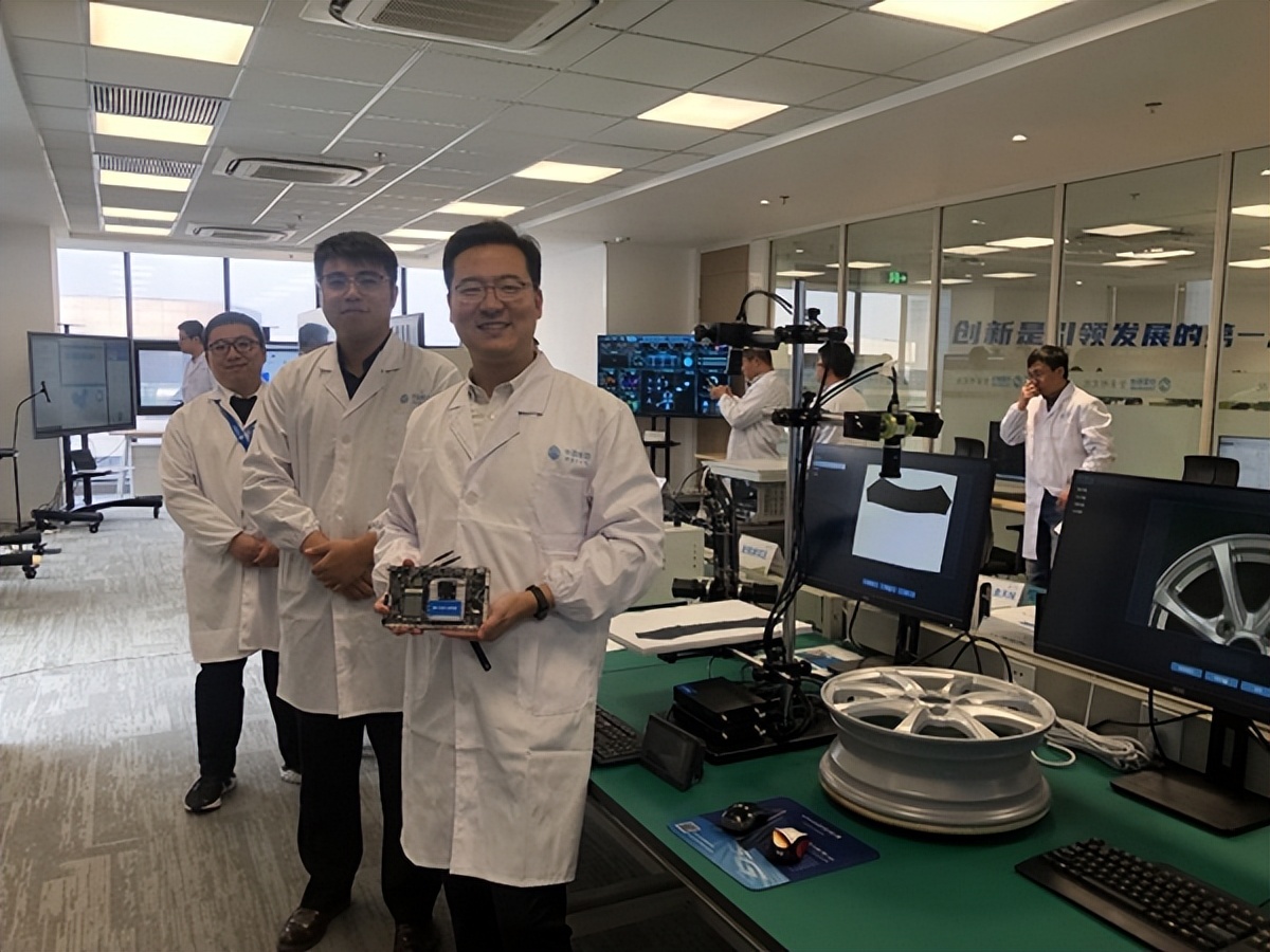 走进江苏移动紫金研究院科技工作者:用创新力量守好企业“命门”