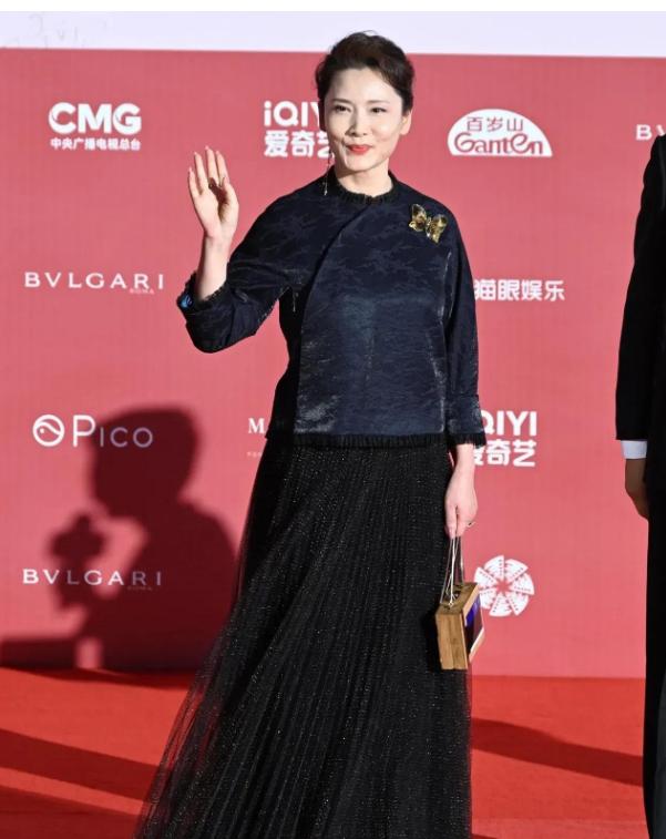 整容脸和自然脸老了的区别,自然美和整容脸的图片对比