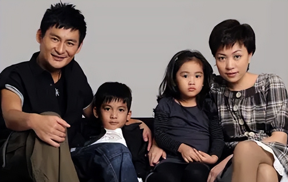 景岗山个人近照,景岗山年轻个人资料