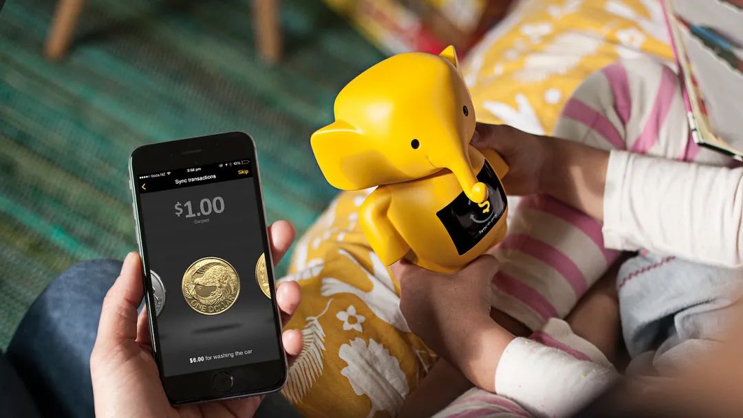 “感受快乐”——存钱罐设计