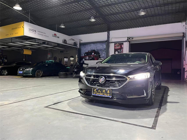 别克新君越大灯透镜自动调节,新君越大灯不亮怎么解决